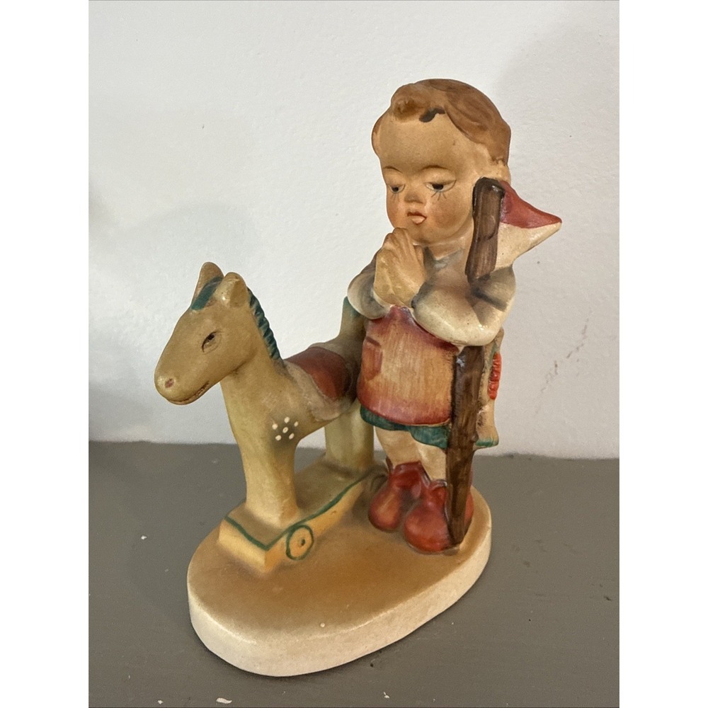 RARE OCCUPIED JAPAN~AMERICAN CHILDREN~LITTLE KNIGHT PORCELAIN FIGURINE